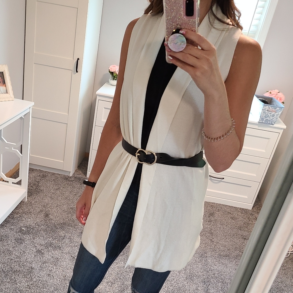 Forever 21 Sleeveless Long Knit Cardigan